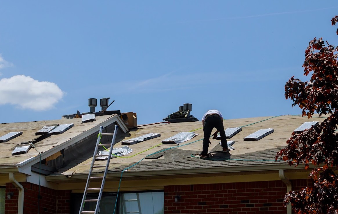 how much does a roof replacement cost