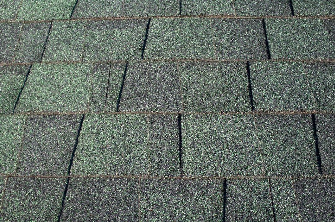 signs of aging roofs
